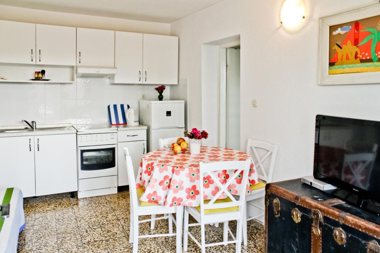 Apartments By The Sea Podgora, Makarska - 6788 Exterior foto
